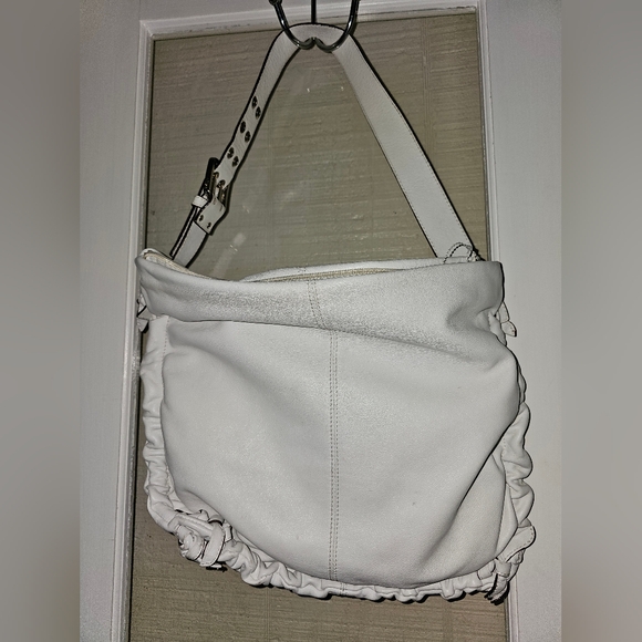 White CB Collection, Made in Italy, Shoulder bag, 11x15in - Picture 2 of 2